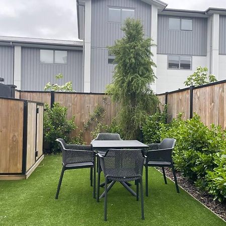 Parkside Retreat - 3 Beds -Sleeps 6 Near Westfield Villa Christchurch Bagian luar foto