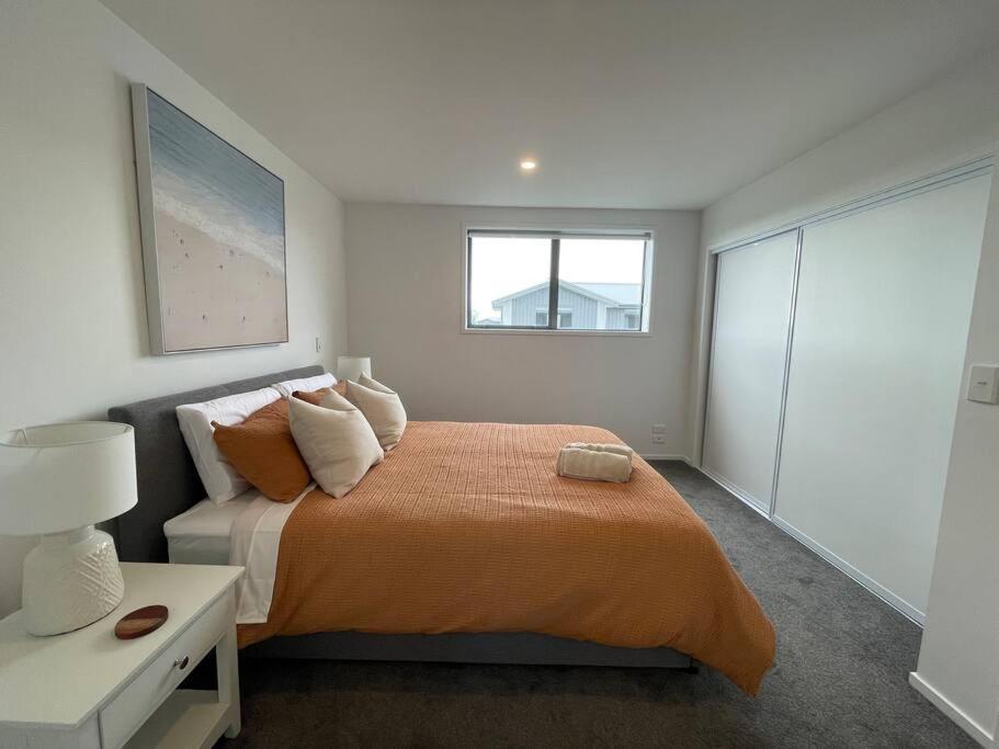 Parkside Retreat - 3 Beds -Sleeps 6 Near Westfield Villa Christchurch Bagian luar foto